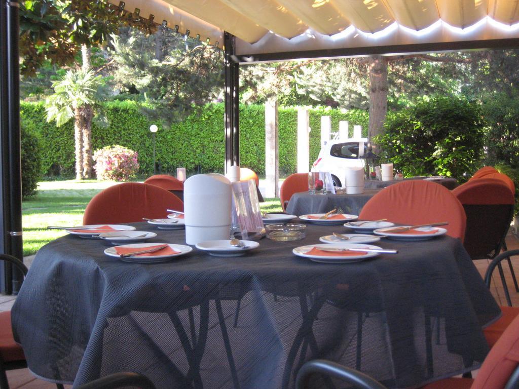 Lake Maggiore Villa Margherita מראה חיצוני תמונה
