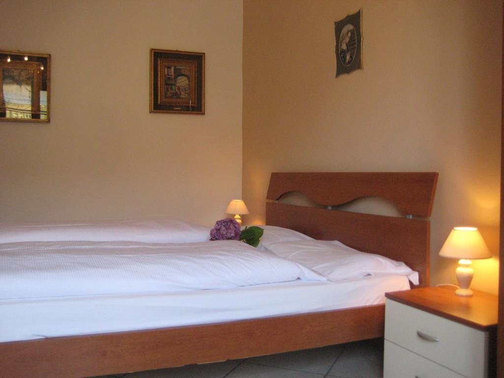 Lake Maggiore Villa Margherita מראה חיצוני תמונה